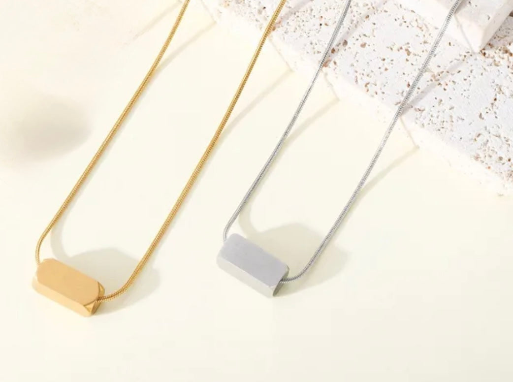 Geometric Bar Necklace